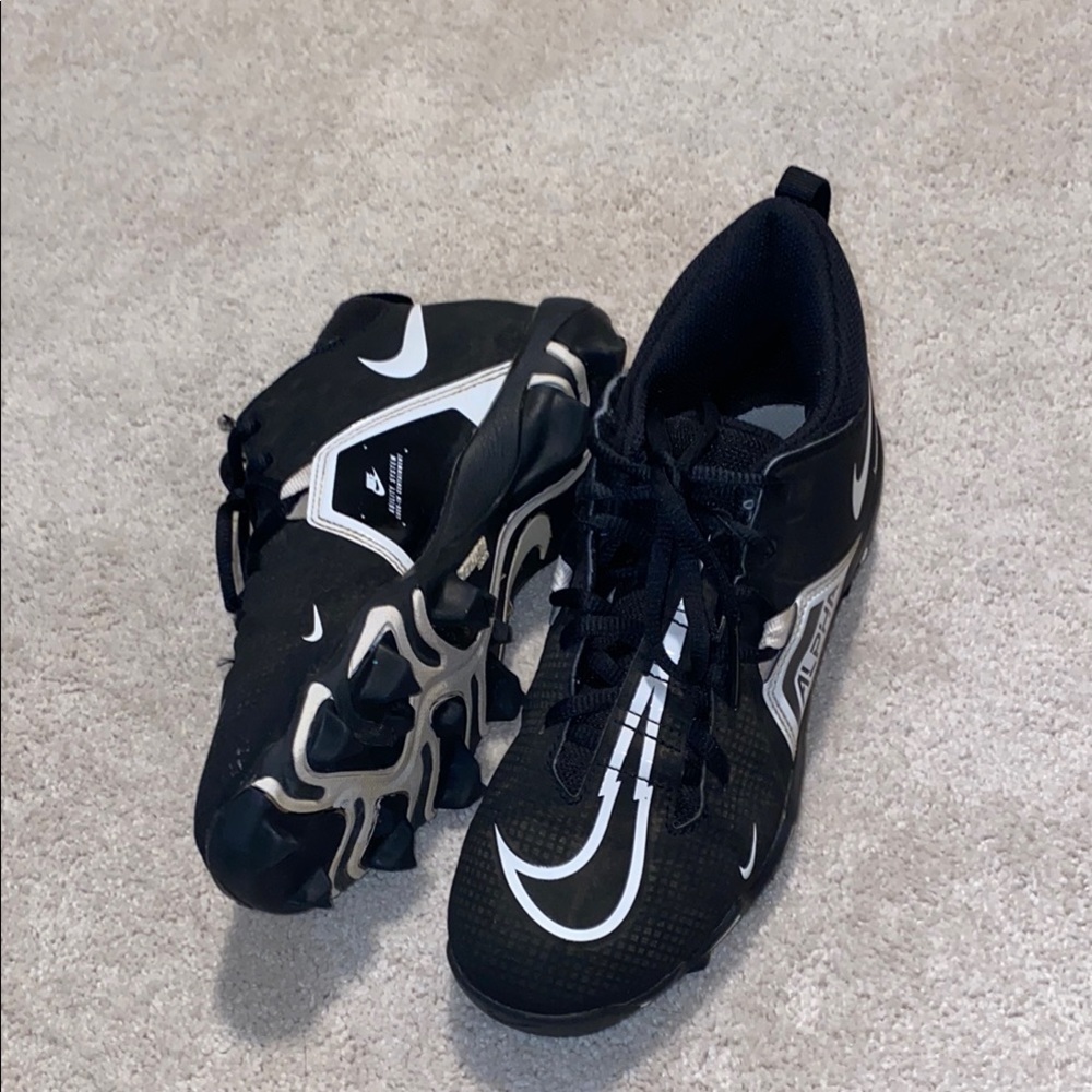 Nike Alpha Black and White Football Cleats - Picture 5 of 5